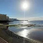Ocean View Center شقة