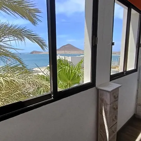 Ocean View Center Эль-Медано