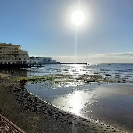 Ocean View Center Lejlighed